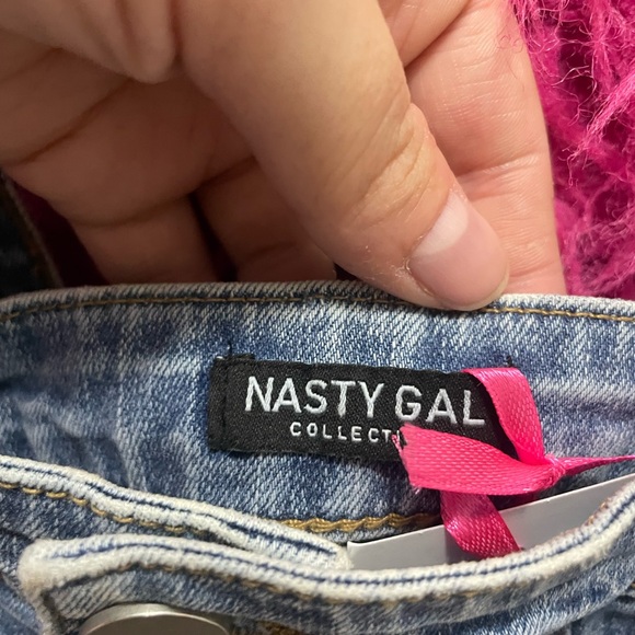 Nasty Gal Light Wash Denim Button Top - Picture 3 of 7